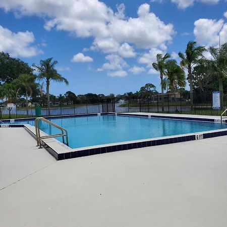 Sun&Fun - Beautiful Renovated 2/2 Villa In Jupiter Exteriör bild